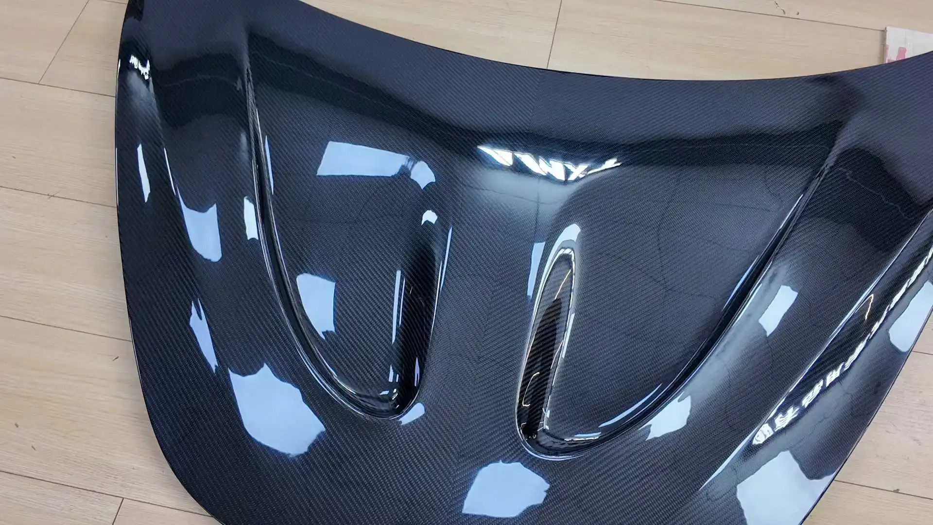 High Quality Fast Delivery Whole Sale Price Dry Carbon Fiber P1 Style Hood Body Kits for Mclaren 540-570S